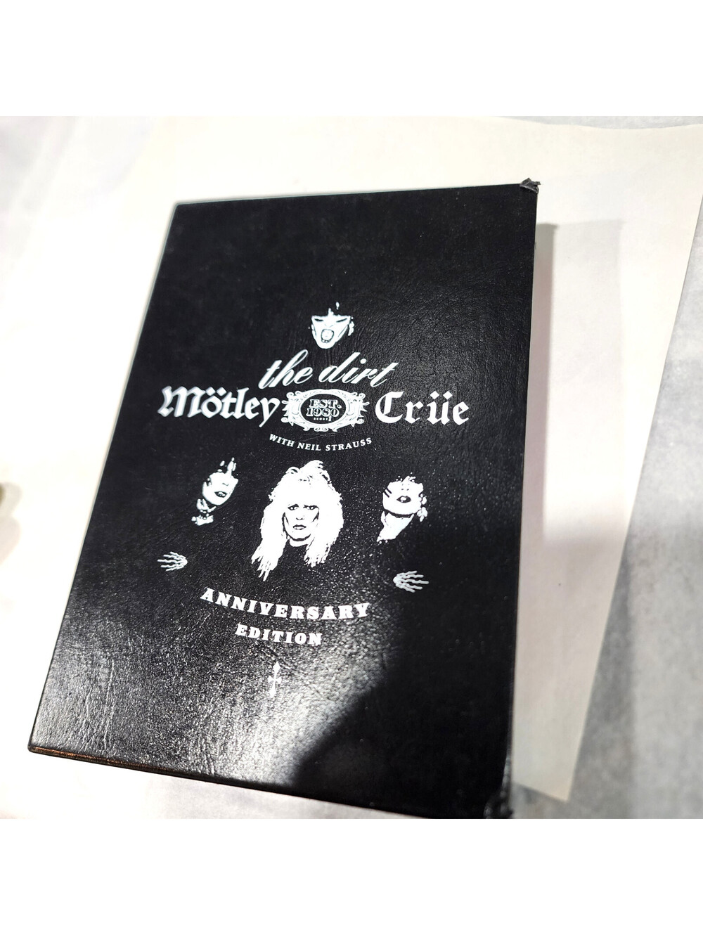 The Dirt Motley Crue Anniversary Edition Deluxe Hardcover Book Slipcase Deluxe